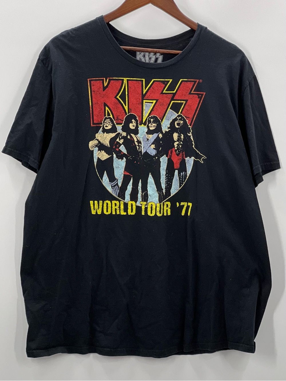 425 Kiss 2XL World Tour 77 Mens Black T-Shirt Pure Cotton